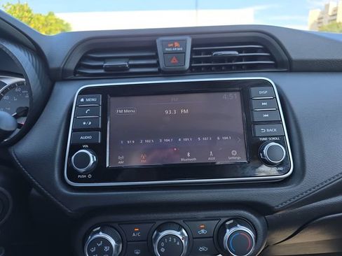 Used 2025 Nissan Versa S w/ Trunk Package FWD image 22