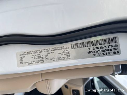 Used 2024 Jeep Grand Cherokee Limited w/ Luxury Tech Group II image 41