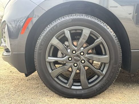 Used 2023 Chevrolet Equinox RS AWD/4WD image 32