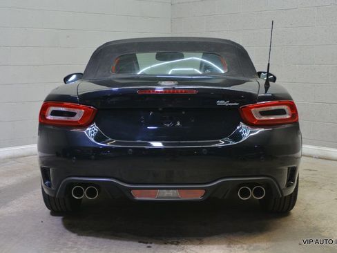 Used 2017 FIAT 124 Spider Abarth RWD image 12
