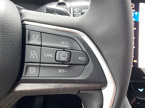 New 2026 Jeep Grand Cherokee Limited image 23