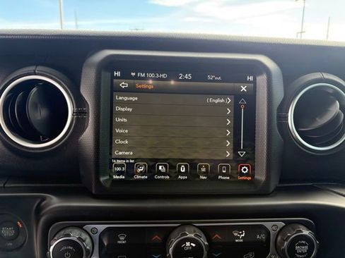 Used 2021 Jeep Wrangler Unlimited Sahara image 19