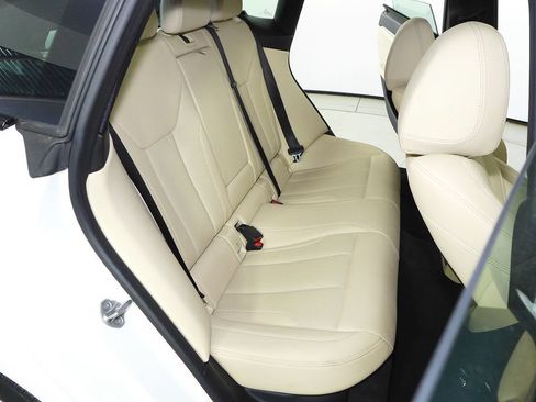 Used 2023 BMW i4 eDrive35 w/ Premium Package RWD image 20