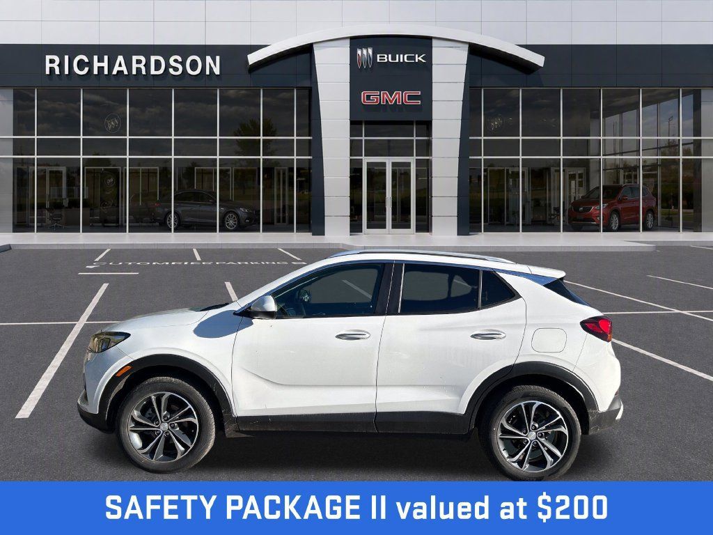 Used 2023 Buick Encore GX Select w/ Safety Package II AWD/4WD image 2