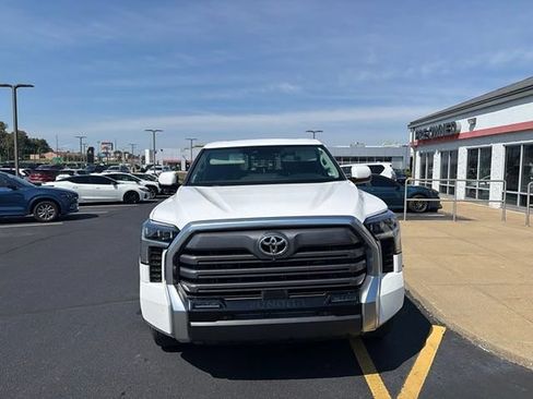 Used 2022 Toyota Tundra Limited AWD/4WD image 12