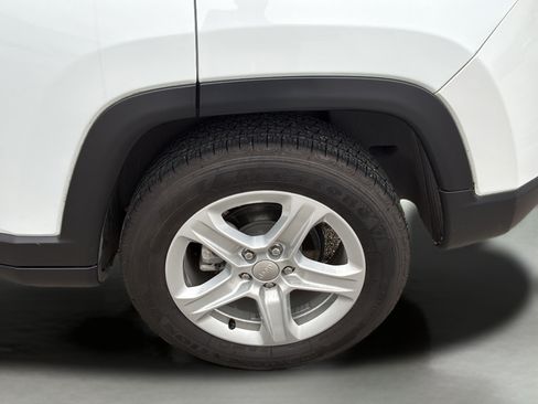 Used 2023 Jeep Compass Sport AWD/4WD image 40