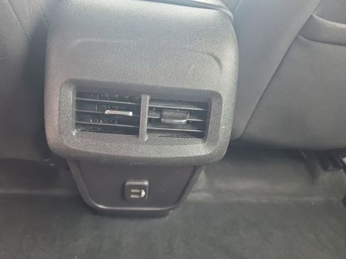 Used 2024 Chevrolet Equinox LS FWD image 12
