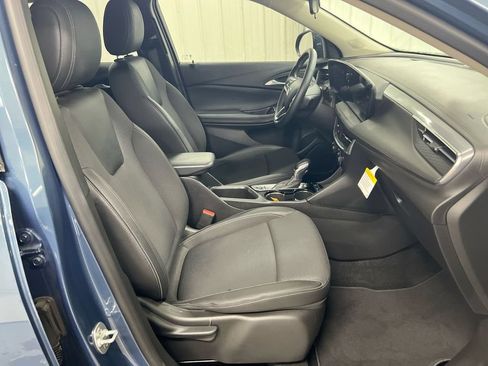 Used 2025 Buick Encore GX Preferred FWD image 21