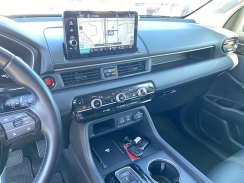 Used 2025 Honda Pilot Touring image 43