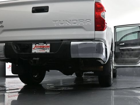 Used 2021 Toyota Tundra SR5 w/ SR5 Upgrade Package AWD/4WD image 46