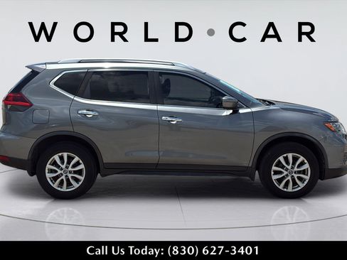 Used 2019 Nissan Rogue SV AWD/4WD image 3