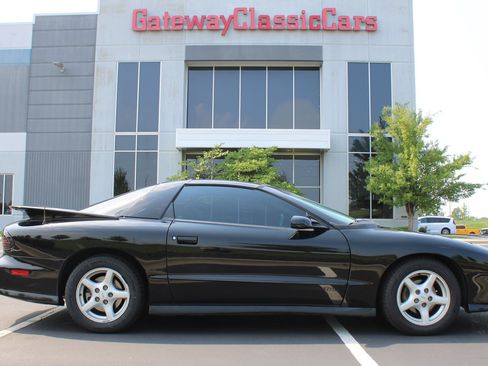 Used 1995 Pontiac Firebird Coupe RWD image 6