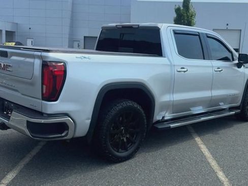 Used 2019 GMC Sierra 1500 SLT w/ SLT Premium Plus Package AWD/4WD image 8