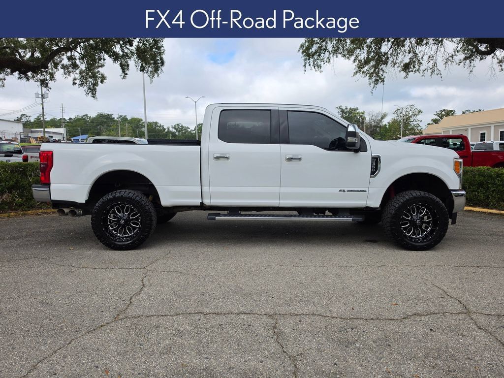 Used 2017 Ford F350 Lariat w/ Lariat Ultimate Package AWD/4WD image 6