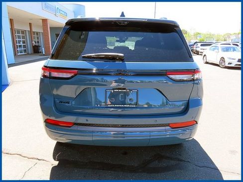 New 2026 Jeep Grand Cherokee Limited AWD/4WD image 6