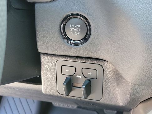 New 2026 Toyota Tundra Limited AWD/4WD image 29