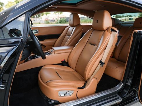 Used 2020 Rolls-Royce Wraith RWD image 17