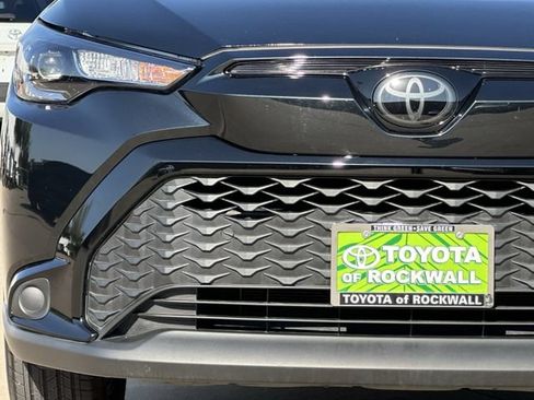 Used 2024 Toyota Corolla Cross AWD Hybrid image 8
