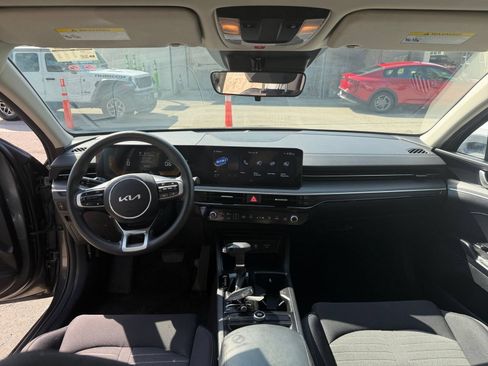 Used 2025 Kia K5 LXS FWD image 32