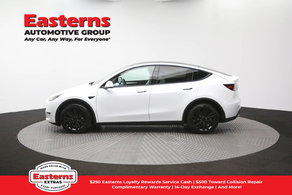 Used 2023 Tesla Model Y Long Range AWD/4WD image 57