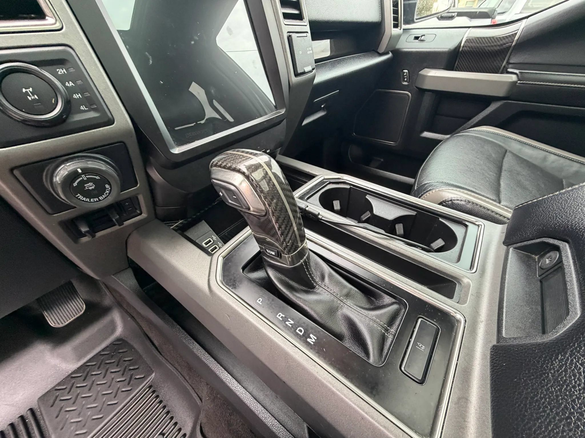 Used 2018 Ford F150 Raptor w/ Equipment Group 802A Luxury AWD/4WD image 14