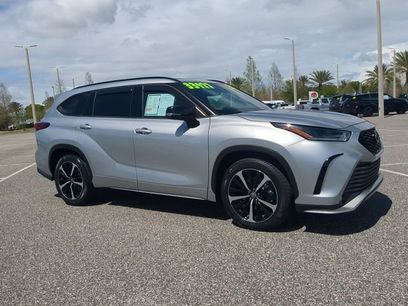 Used 2022 Toyota Highlander XSE