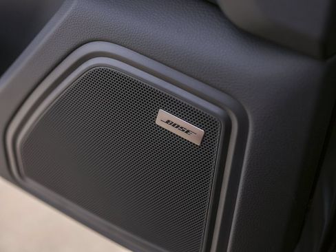 New 2026 Porsche Macan T AWD/4WD image 29