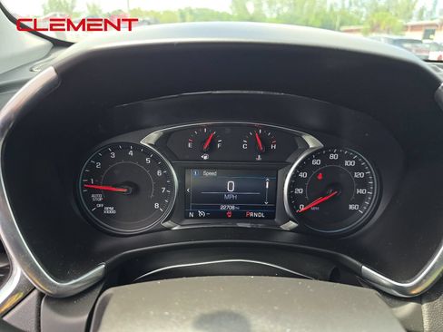 Used 2023 Chevrolet Equinox LT FWD image 2
