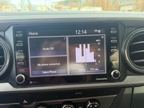 Used 2020 Toyota Tacoma TRD Sport image 12