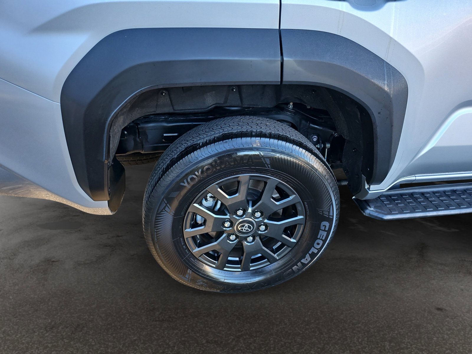 Used 2025 Toyota 4Runner SR5 AWD/4WD image 43