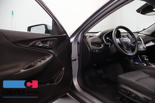 Used 2024 Chevrolet Malibu RS FWD image 8