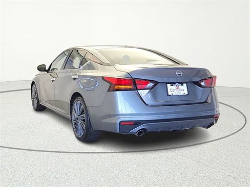 Used 2023 Nissan Altima 2.5 SL image 6