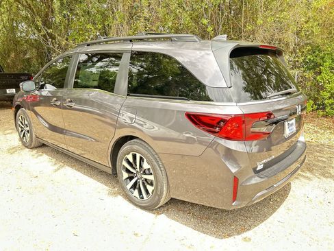 New 2026 Honda Odyssey EX-L image 6