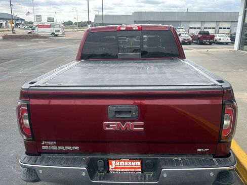 Used 2017 GMC Sierra 1500 SLT AWD/4WD image 4
