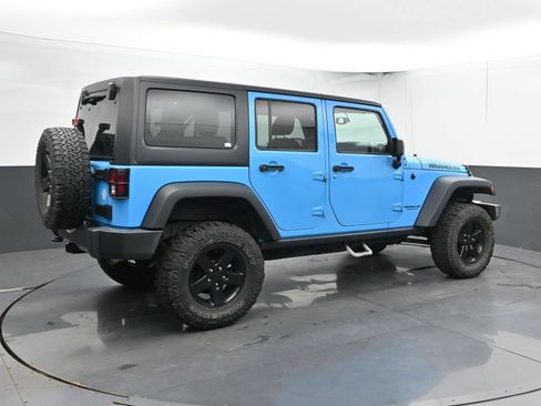 Used 2017 Jeep Wrangler Unlimited Sport AWD/4WD image 3
