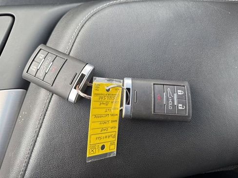 Used 2018 Chevrolet Corvette Stingray Coupe w/ 1LT image 8