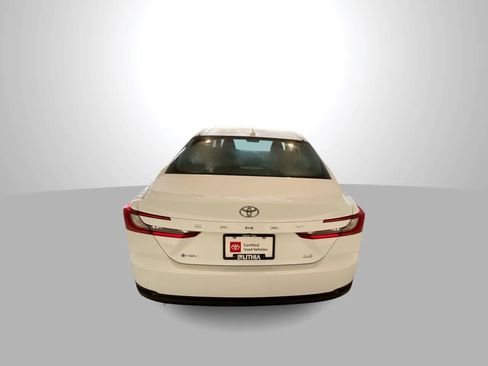 Used 2025 Toyota Camry LE w/ Convenience Package FWD image 7