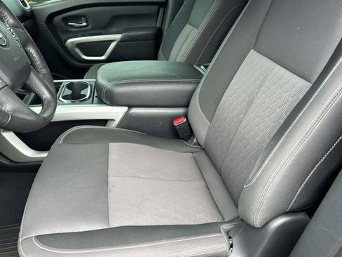 Certified 2021 Nissan Titan SV w/ SV Convenience Package AWD/4WD image 27