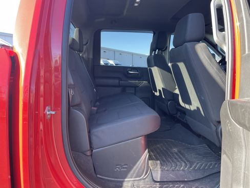 Used 2022 Chevrolet Silverado 2500 Custom w/ Snow Plow Prep/Camper Package image 17