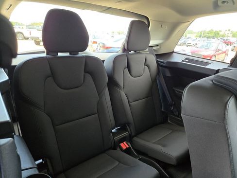 Used 2025 Volvo XC90 B6 Plus AWD/4WD image 25