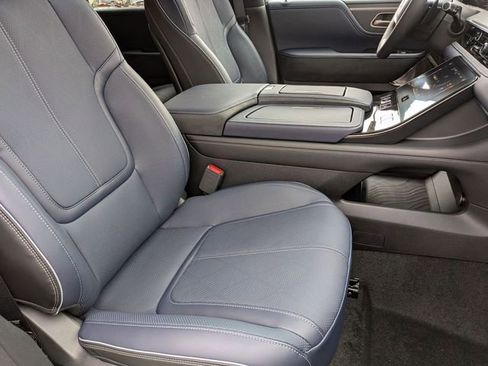 New 2026 INFINITI QX80 4WD image 33