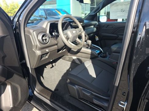 New 2026 Chevrolet Colorado W/T image 11