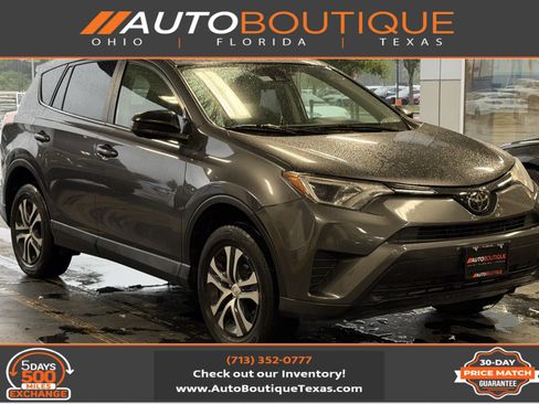 Used 2018 Toyota RAV4 LE FWD image 1