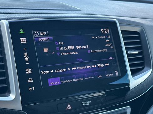 Used 2016 Honda Pilot Touring image 19