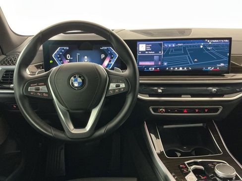 Certified 2024 BMW X5 xDrive40i w/ Premium Package image 9