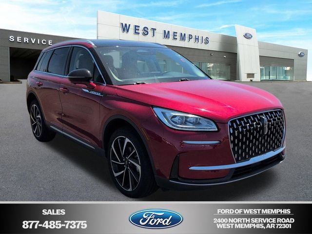 Used 2023 Lincoln Corsair Reserve w/ Equipment Group 201A FWD image 1