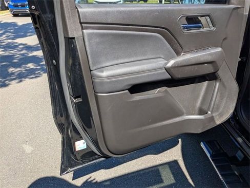 Used 2024 Chevrolet Colorado LT w/ LT Convenience Package III image 30