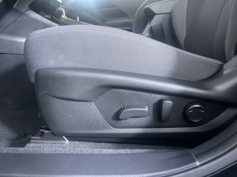 Certified 2025 Subaru Crosstrek 2.0i Premium image 13