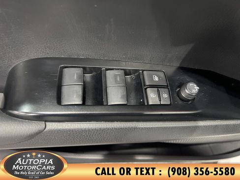 Used 2025 Toyota Camry LE image 26