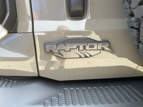 New 2025 Ford Bronco Raptor image 14